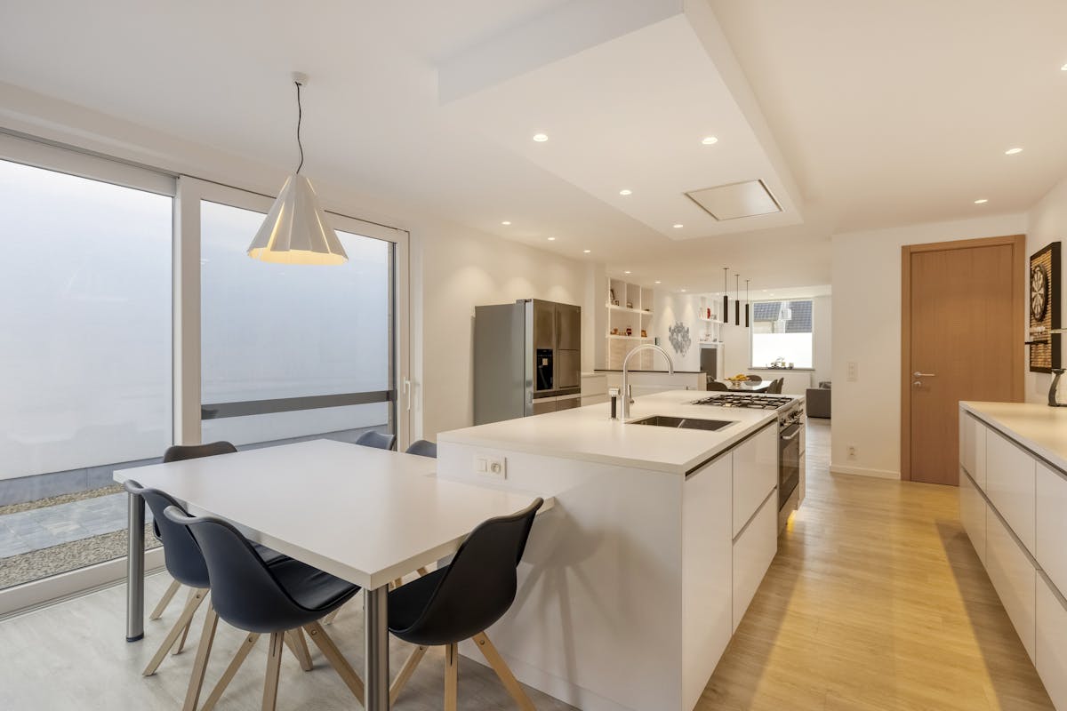 Beautifully renovated semi-detached house with 3 bedrooms - photo 5