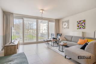 Dit ruim en modern appartement uit 2016, met een oppervlakte van 97 m² en veel lichtinval, is gelegen in het centrum van de stad en biedt alle...