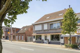 Indeling als volgt:Gelijkvloers:- Volwaardig handelsgelijkvloers, meest recente inrichting als restaurant met een keuken, barinrichting,...