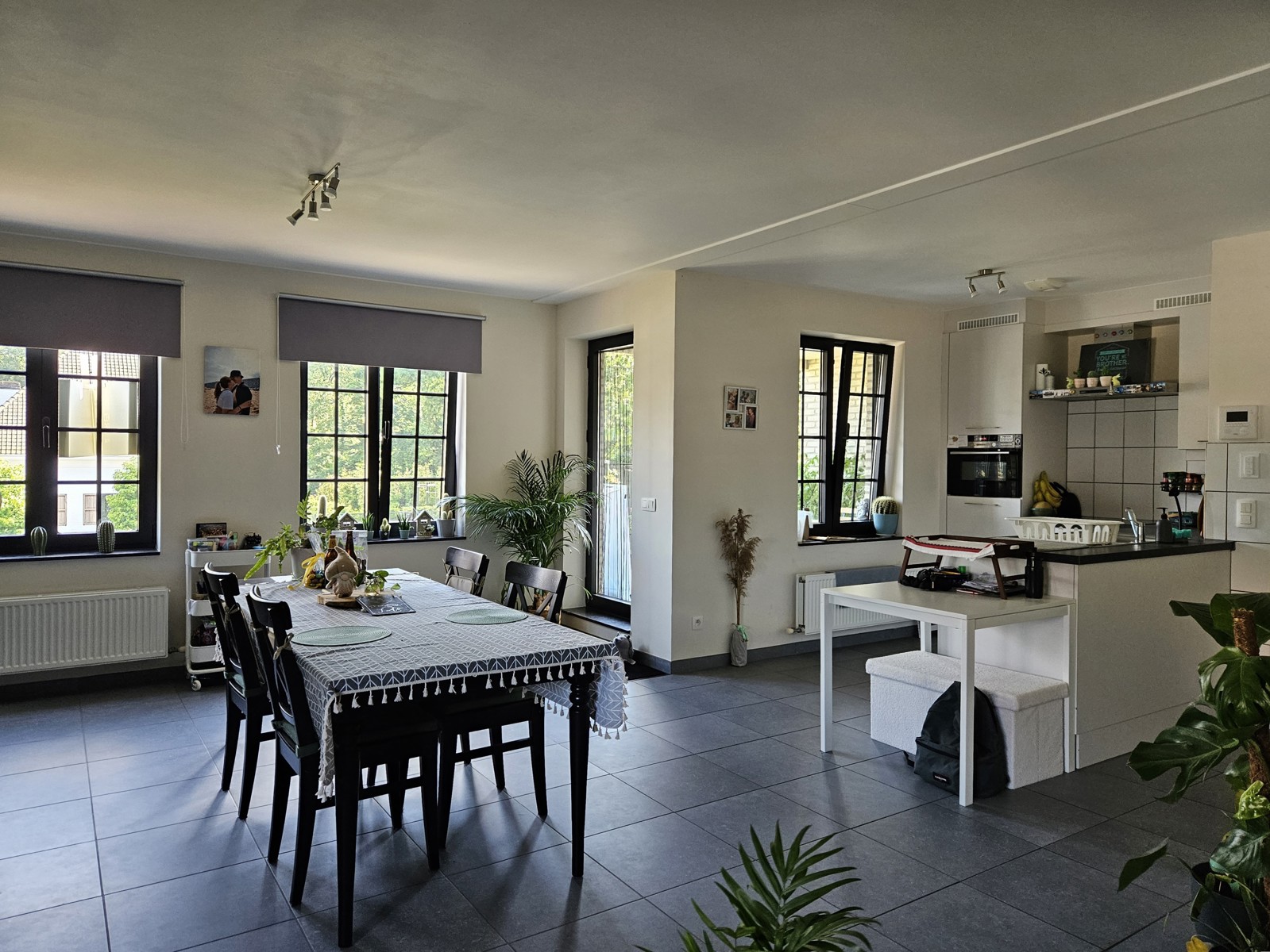 Appartement met lift, 1 slaapkamer, terras en 2 parkings - foto 2