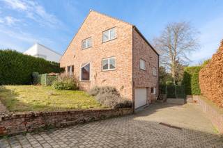 [[ DIT PAND NEEMT DEEL AAN DE ERA OPEN HUIZEN DAG OP 14/3 VAN 14:30 TOT 15:30 ]]Te koop in Meise: ruime woning met 5 slaapkamers en bureel, ideaal...