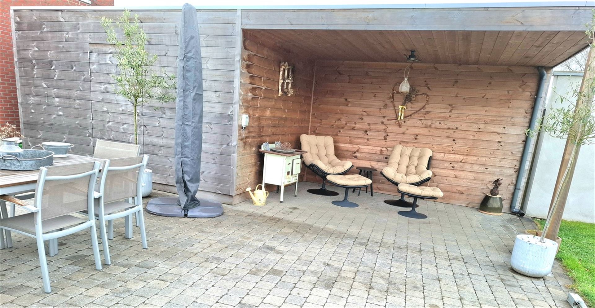 Zeer rustig gelegen laagbouwwoning, 3 slaapkamers, instapklaar op een perceel van 790m² - foto 4