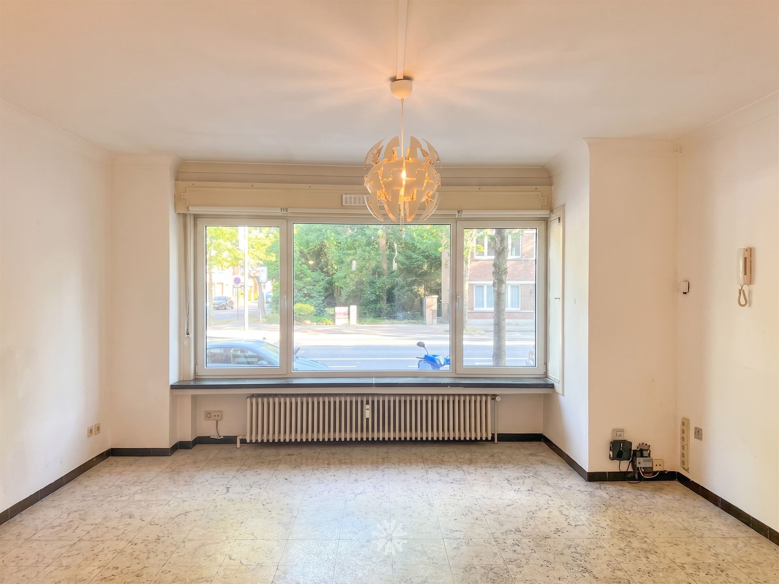GHENT - Franklin Rooseveltlaan - Are you looking for a cozy ground-floor apartment with a garage for rent in Ghent? Then read on!