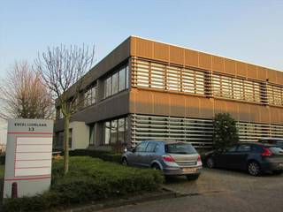 Recent gerenoveerd kantoorgebouw op de Keiberg met een zeer goede prijs-kwaliteitverhouding. Vlakbij op- en afritten van de Ring van Brussel, op...