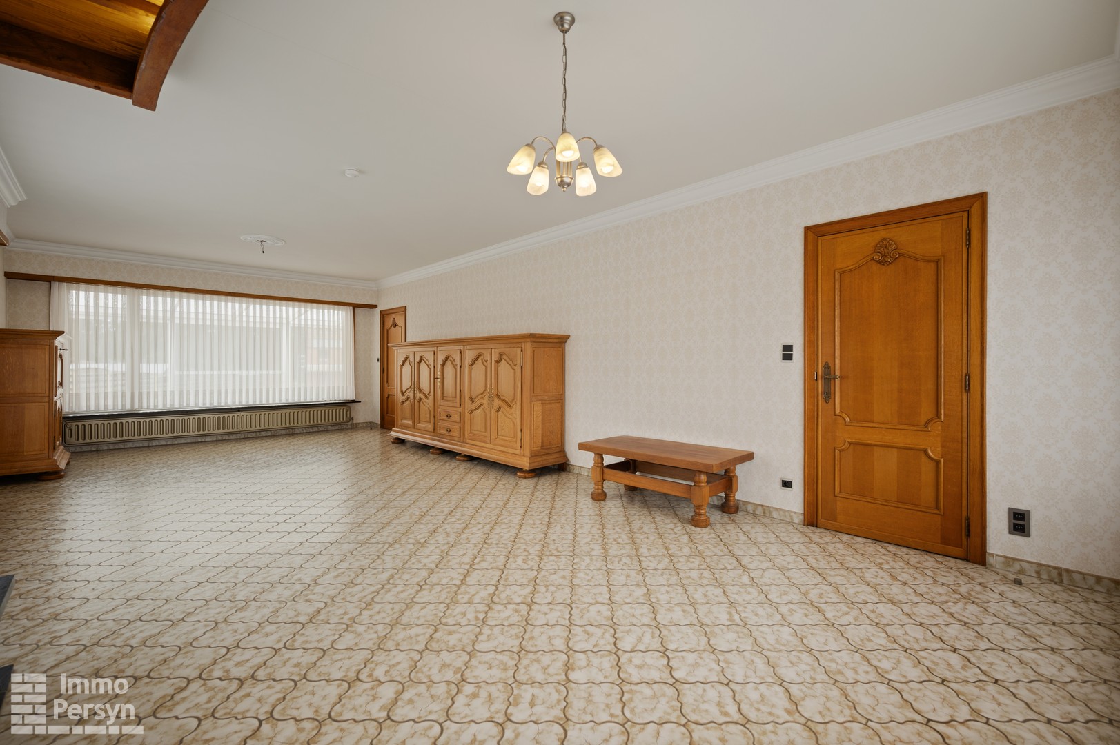 Vrijstaande bungalow met bijgebouw op een riant perceel - foto 4