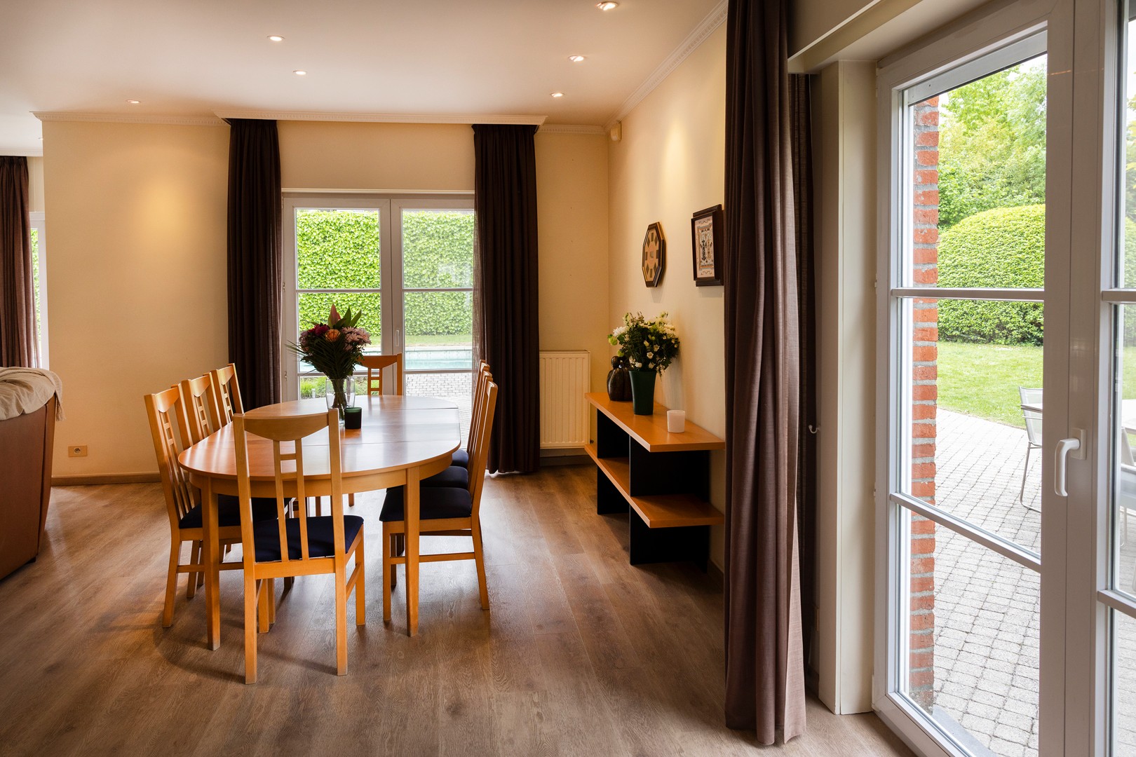 Villa op 650 m² met 6 slaapkamers en zwembad. - photo 2