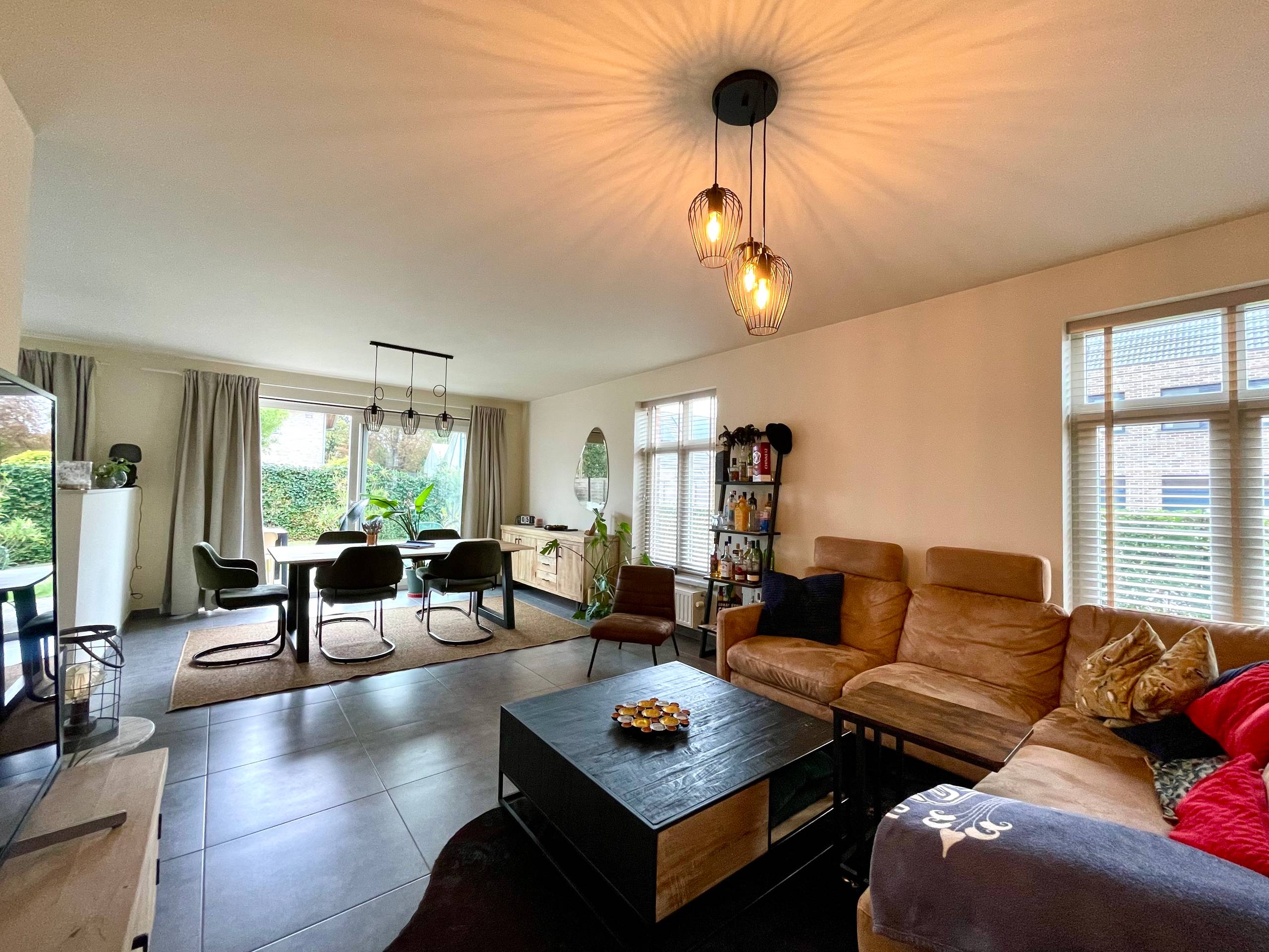 Instapklare woning met 3 slaapkamers, garage en tuin - foto 5