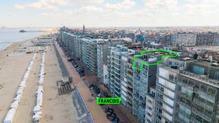 Een echte absolute buitenkans op de Zeedijk van Blankenberge: dit exclusieve duplex-penthouse is een zeldzame combinatie van topligging,...