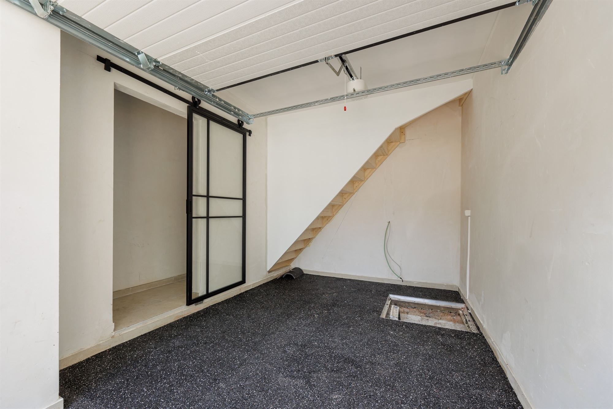 Instapklare rijwoning met 4 kamers, tuin en garage - foto 3