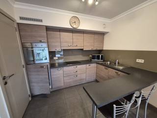 Appartement récent au rez-de-chaussée dans le centre d'Aarschot.Belle finition de l'appartement avec un hall d'entrée avec un espace pour un...