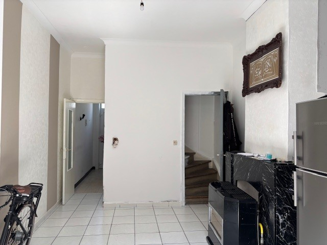 Te renoveren woning met 2 slaapkamers nabij het Astridpark. - foto 3