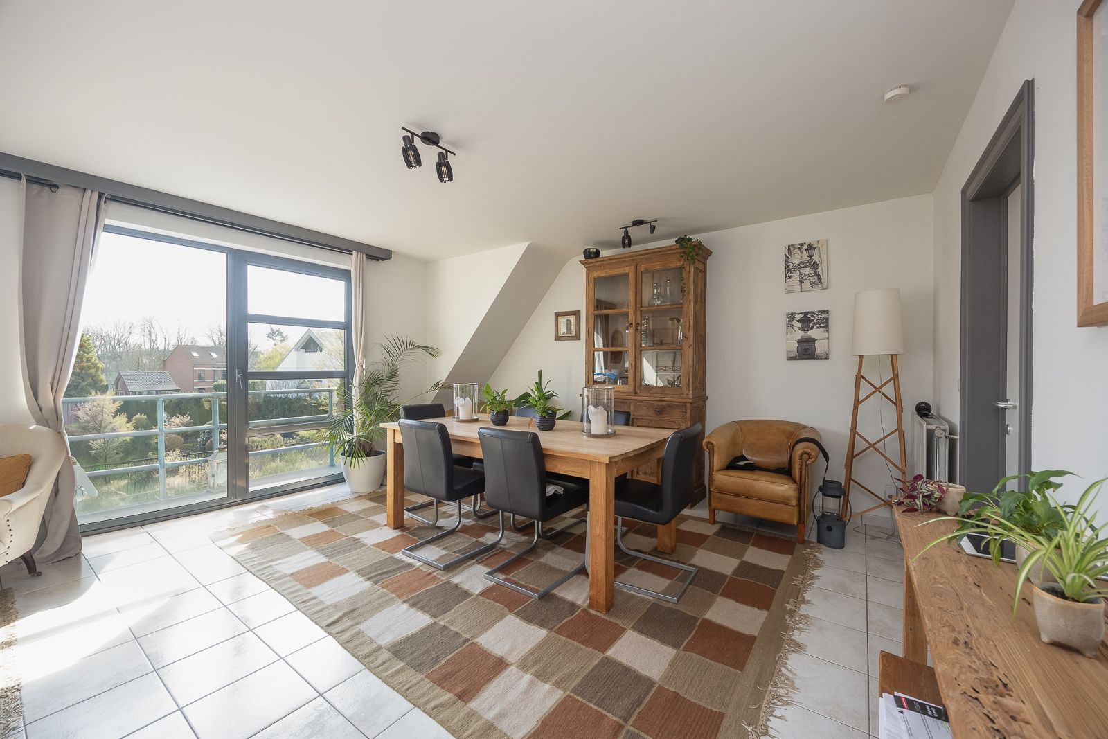 Duplex appartement met prachtig terras en private garage te huur in Hoogboom! - foto 2