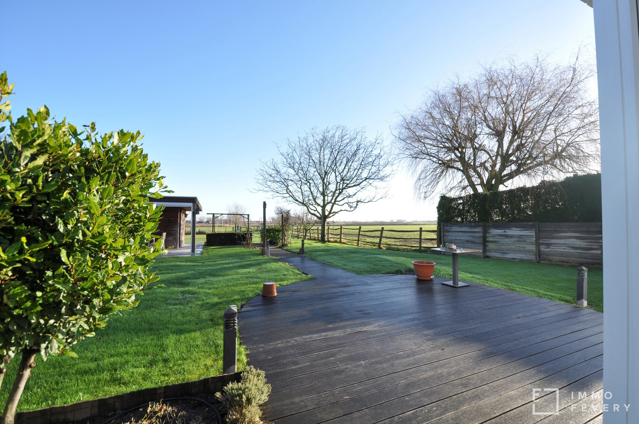 Moderne villa met open zicht op de velden te Knokke-Heist. - foto 1