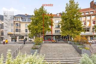 In het bruisende hart van Leuven, op een absolute toplocatie op de hoek van het Rector De Somerplein en de Diestsestraat, bevindt zich...