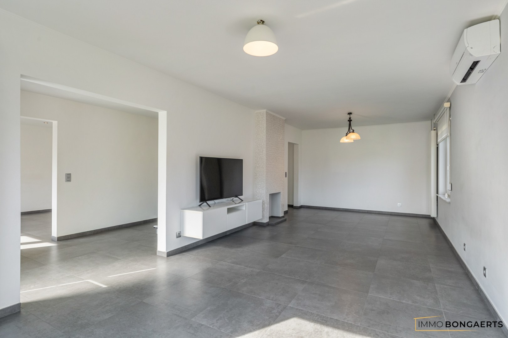 Ruime open bebouwing op 10 are met verwarmd zwembad - foto 4