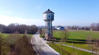 Koop eens een WATERTOREN...Dit unieke gebouw was ooit 1 van de watertorens van Ieper. Er is een vergunning voor het uitbaten van een vakantiewoning...