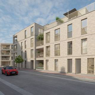 <strong>Ontdek nu de lanceringsactie van Park RSL!</strong> Voor de eerste vijf verkopen krijgen de kopers een gratis ondergrondse staanplaats. Park RSL is een nieuwbouwproject in het centrum van Roeselare, gelegen nabij de Kleine Bassin en op wandelafstand van de Grote Markt, het station en de Ooststraat. Het project omvat drie stijlvolle gebouwen: Residentie Roterie, Spinnerie en Linnerie. Dit woonproject biedt een perfecte balans tussen rust en stadsleven. De groene omgeving creëert een oase van rust, terwijl alle stedelijke voorzieningen binnen handbereik zijn. Dit 2-slaapkamersappartement in Residentie Linnerie op het derde verdiep beschikt over een bewoonbare oppervlakte van ca. 87m² en een terras met een oppervlakte van ca. 17,1m². Duurzaamheid, wooncomfort en een groene leefomgeving staan centraal in dit project. Ieder appartement krijgt een ondergrondse staanplaats aangewezen en deze is verplicht aan te kopen en niet inbegrepen in de vermelde prijs. De bouwwerken starten in de zomer van 2025. Brecht organiseert voor dit project afspraken op kantoor, mits het maken van een afspraak via 051 67 67 57. Meer algemene informatie is terug te vinden via www.bordes.be