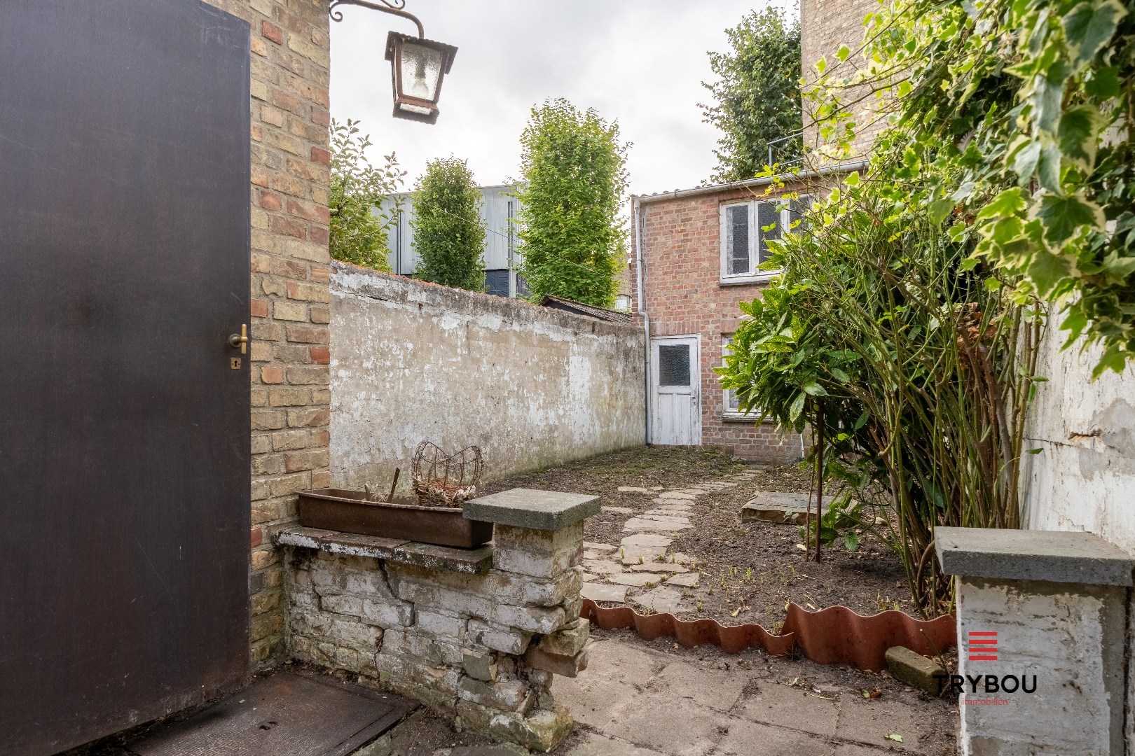 🏠 Te koop in het hart van Diksmuide – Woning met woon-winkelcombinatie en charmant stadstuintje - foto 5