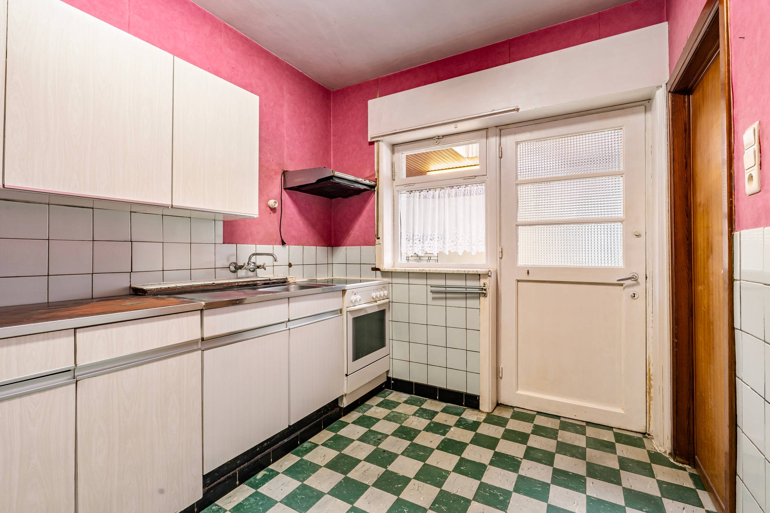 Te renoveren woning met 3-5 slpk in groene omgeving Kerksken - foto 5