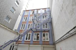 Oostende-Centrum, appartement gelegen op de tweede verdieping aan de achterkant met topligging op slechts 50m van zee/strand. Het appartement...