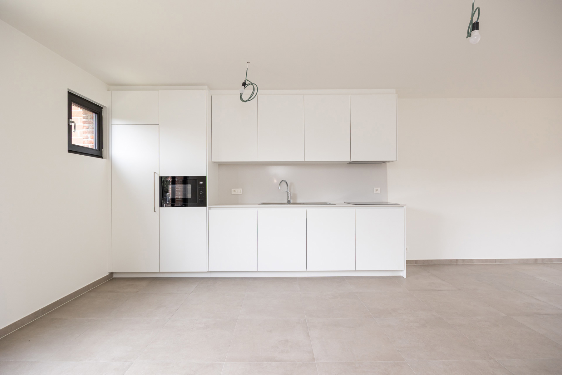 Volledig instapklaar appartement met terras te Wilrijk - foto 2