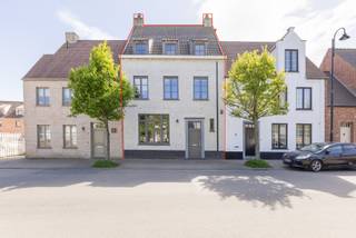 [[ DIT PAND NEEMT DEEL AAN DE ERA OPEN HUIZEN DAG OP 13/6 VAN 14:30 TOT 15:30 ]]Heist: Zeer ruime en instapklare woning te koop met zonnige tuin en...
