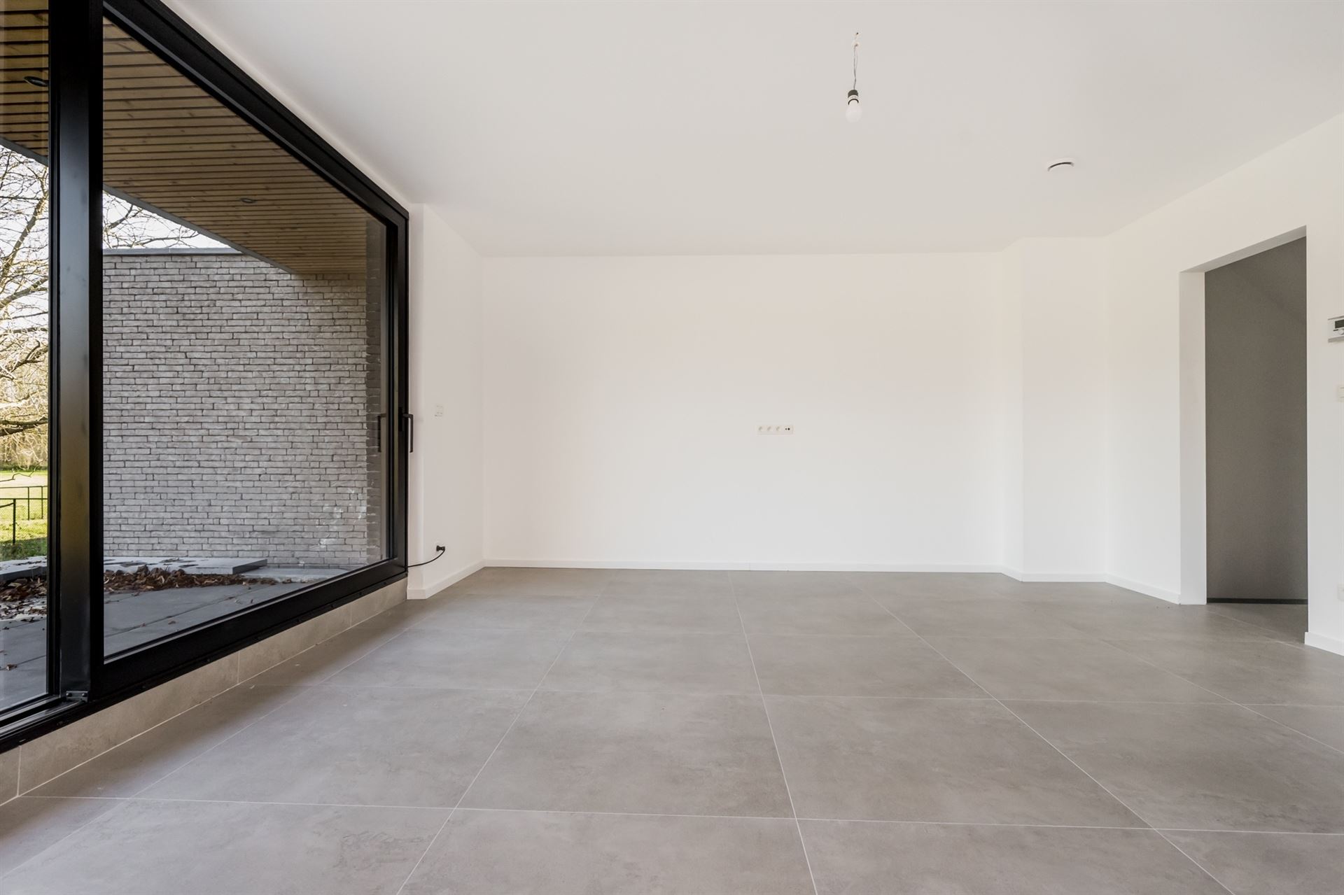 PRACHTIGE HALFOPEN NIEUWBOUWWONING met 3 / 4  slaapkamers en mogelijkheid om Privé met Professioneel te combineren (verkoop met registratierechten!) - foto 5