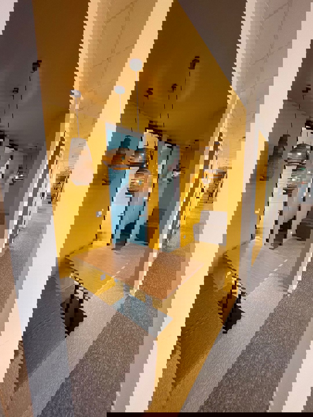 Commercial à louer à Saint-Nicolas - photo 3