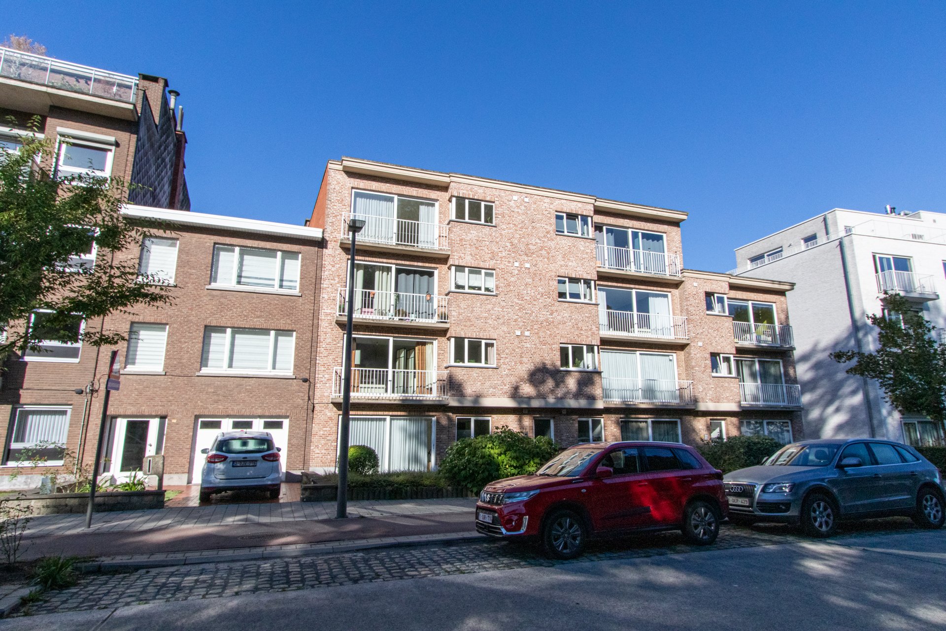 Appartement te huur - foto 1