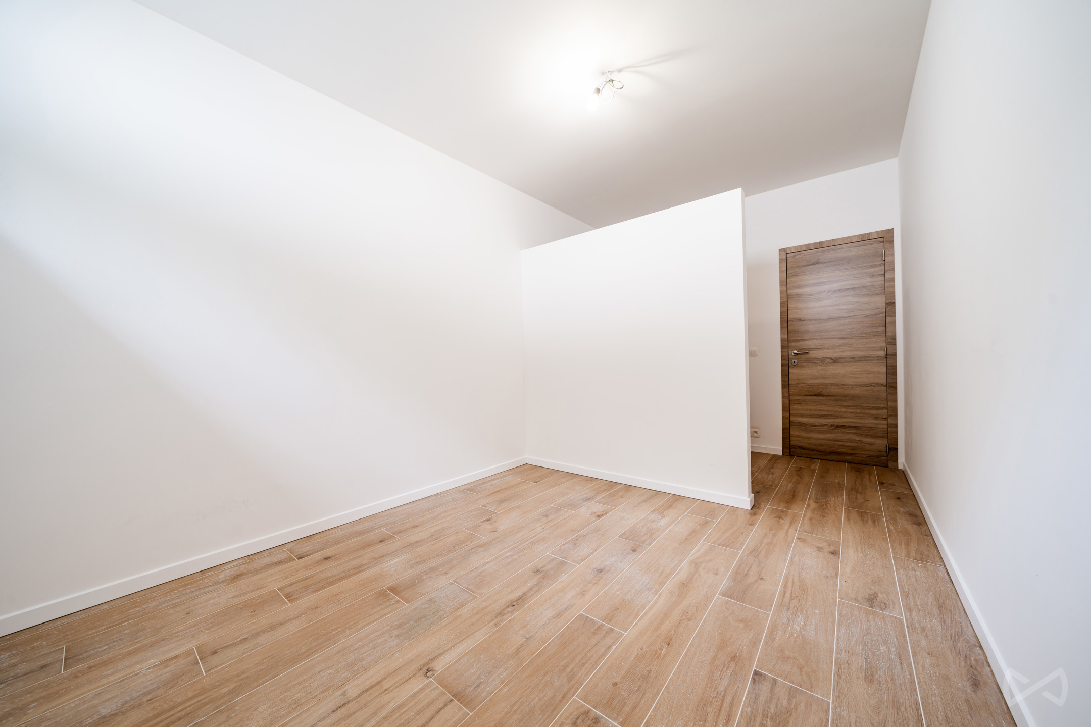 We invest hesbaye vous présente... 0497/40.99.81 - foto 5