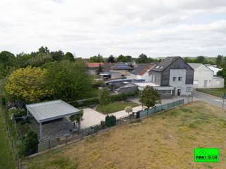 +++ Bodegemstraat 62, Ternat +++Een woning dat absoluut het ontdekken waard is ! Met haar royale bewoonbare oppervlakte en doordachte indeling is dit...
