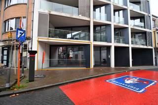 BEZOEKMOMENT: enkel op afspraakBent u op zoek naar een centraal gelegen appartement met twee slaapkamers in het hart van Sint-Niklaas? Dan is dit...