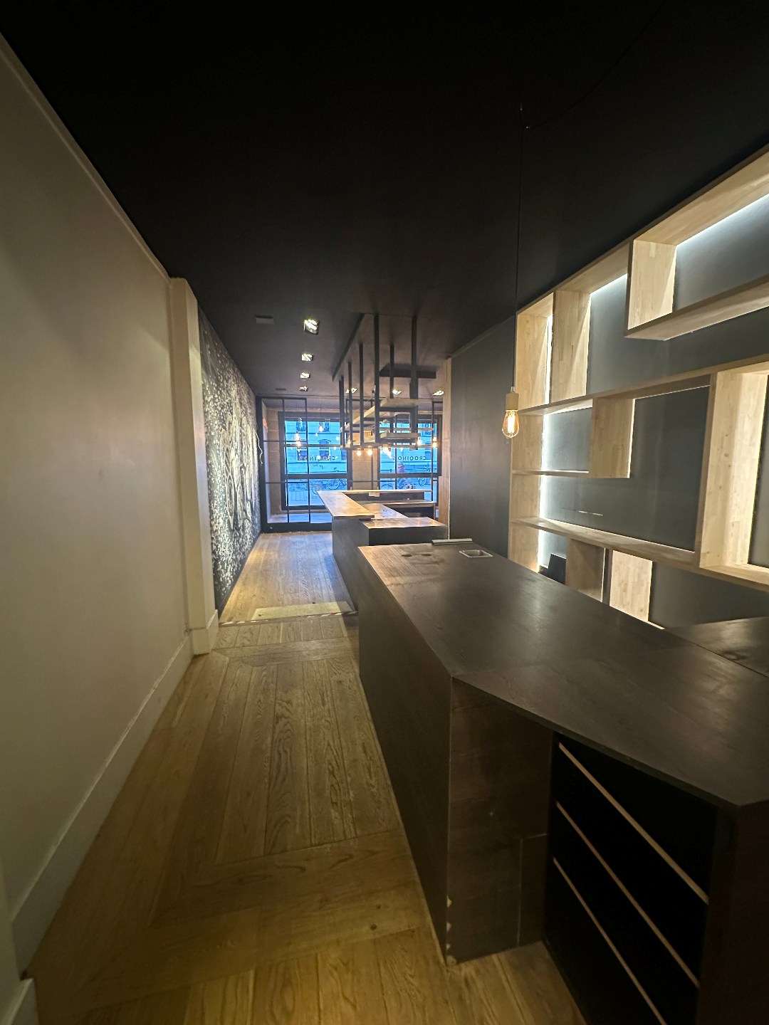 Commercial for rent in Ghent - photo 4