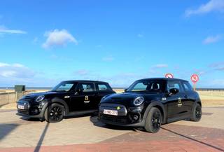 Gesloten tandem garagebox gelegen te Kustlaan 158, verdieping -2.Breedte garage: 2,75m (nuttige doorrijruimte 2,25m)Diepte garage: 8,80m...