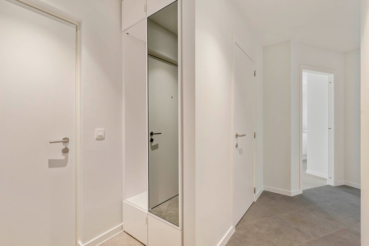 Prachtig nieuwbouwappartement met terras en autostaanplaats te Leuven Centrum! - photo 2