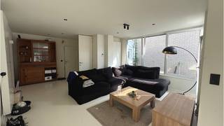 Comfortabele woning te huur in Koolkerke Brugge.  **  + Zeer goede mobiscore  8,9 op 10!  **    **  Omvat een Praktijkruimte, toilet, berging, Woonkamer met ingerichte open keuken, bureauruimte, 3 slaapkamers, badkamer en zolderberging.  **  #leukwonen #brugge  **    **  Beschikbaar  15 september  2026