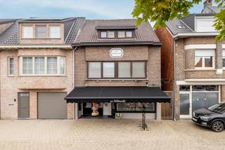 Studio van 72m² in hartje WestmalleIndeling:Ruime woonkamer met open keuken, badkamer, toilet en een ruime slaapkamer.- Kleine gemeenschap zonder...