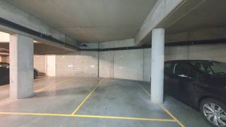 Vous recherchez un endroit sûr et pratique pour garer votre voiture dans le centre animé de Hasselt ? Alors ce parking souterrain à Molenpoort est...