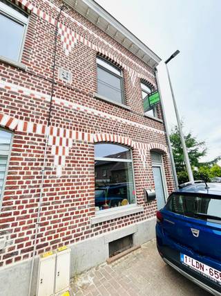 Gelieve enkel te reageren via mail: saskia@immoteam.be+++ Sint Martinusstraat 33 - Sint-Martens-Bodegem +++ In een rustige straat biedt...
