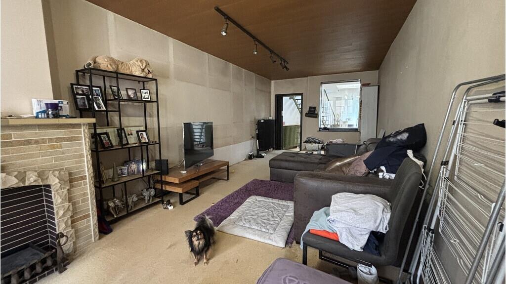 Ruime 3-slaapkamerwoning met stadsterras te koop in Brugge - photo 2