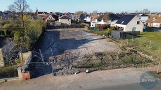 Mooi gelegen perceel bouwgrond (Lot 1) van 1224 m² in doodlopende straat in Lombardsijde, vlakbij Nieuwpoort en zijn jachthaven.Dichtbij zijn...