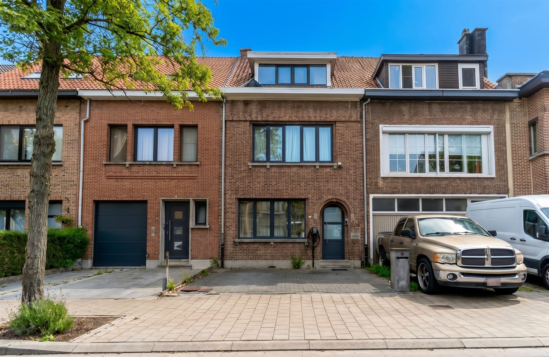 Ruime gezinswoning met 4 SLPK + grote tuin - foto 1
