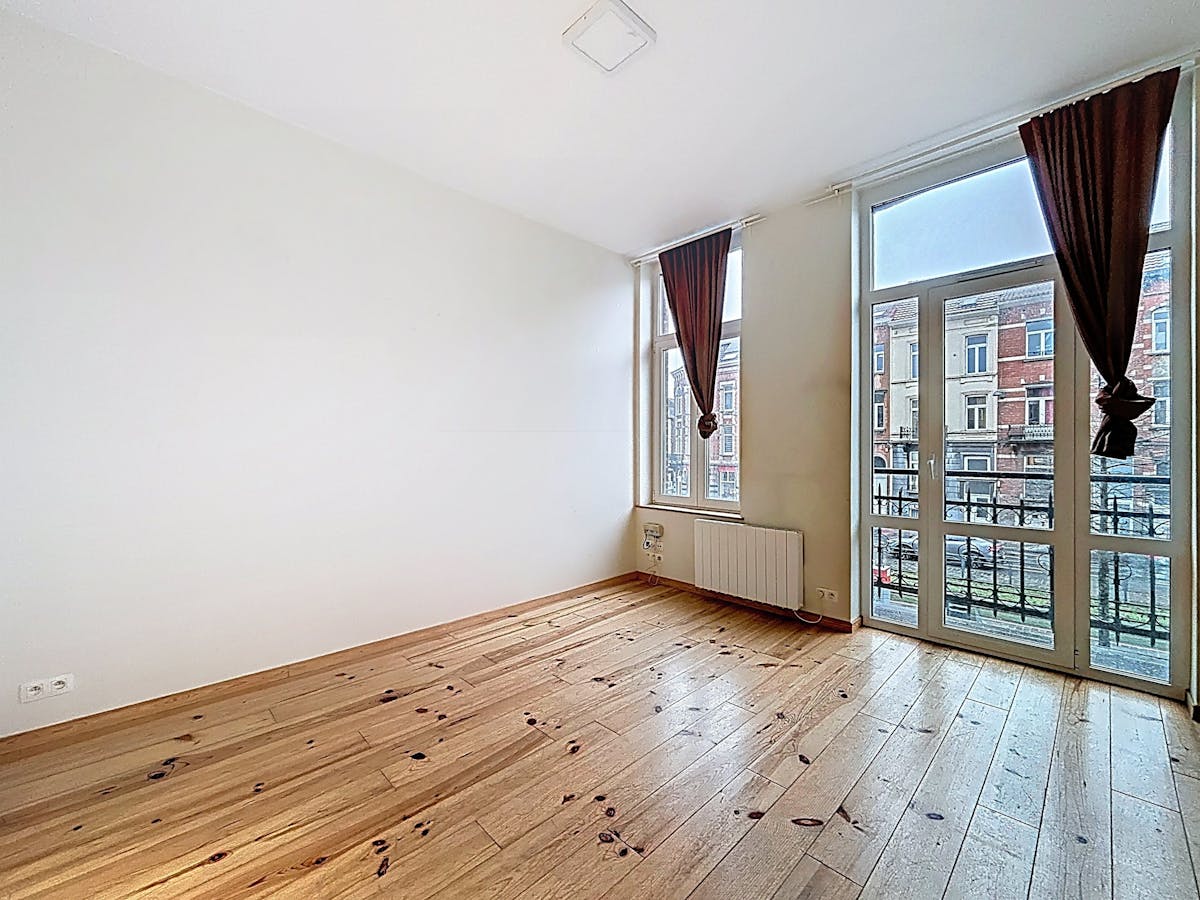 ULB wijk: Mooi gerenoveerd 1 slaapkamer appartement - foto 2
