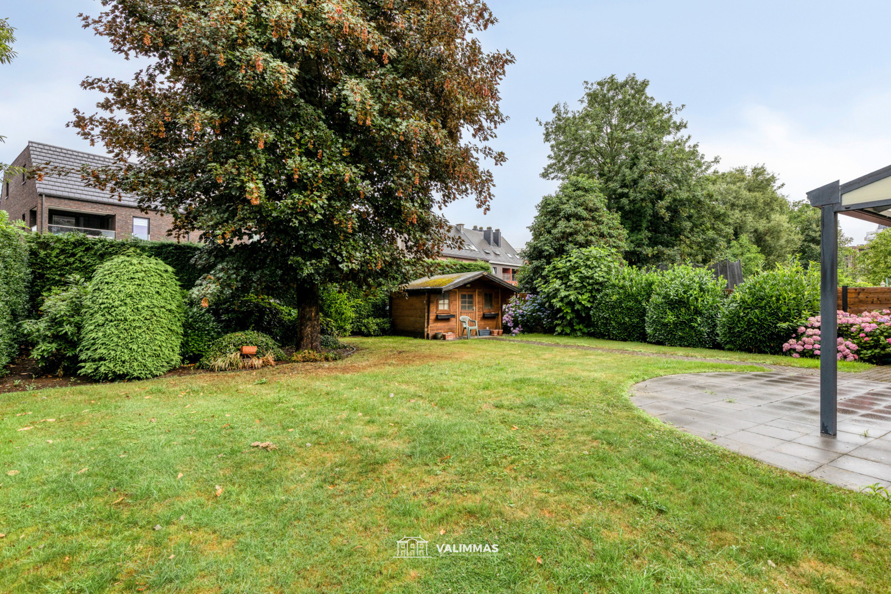 Residentieel gelegen driegevelwoning met garage, tuin... - foto 4