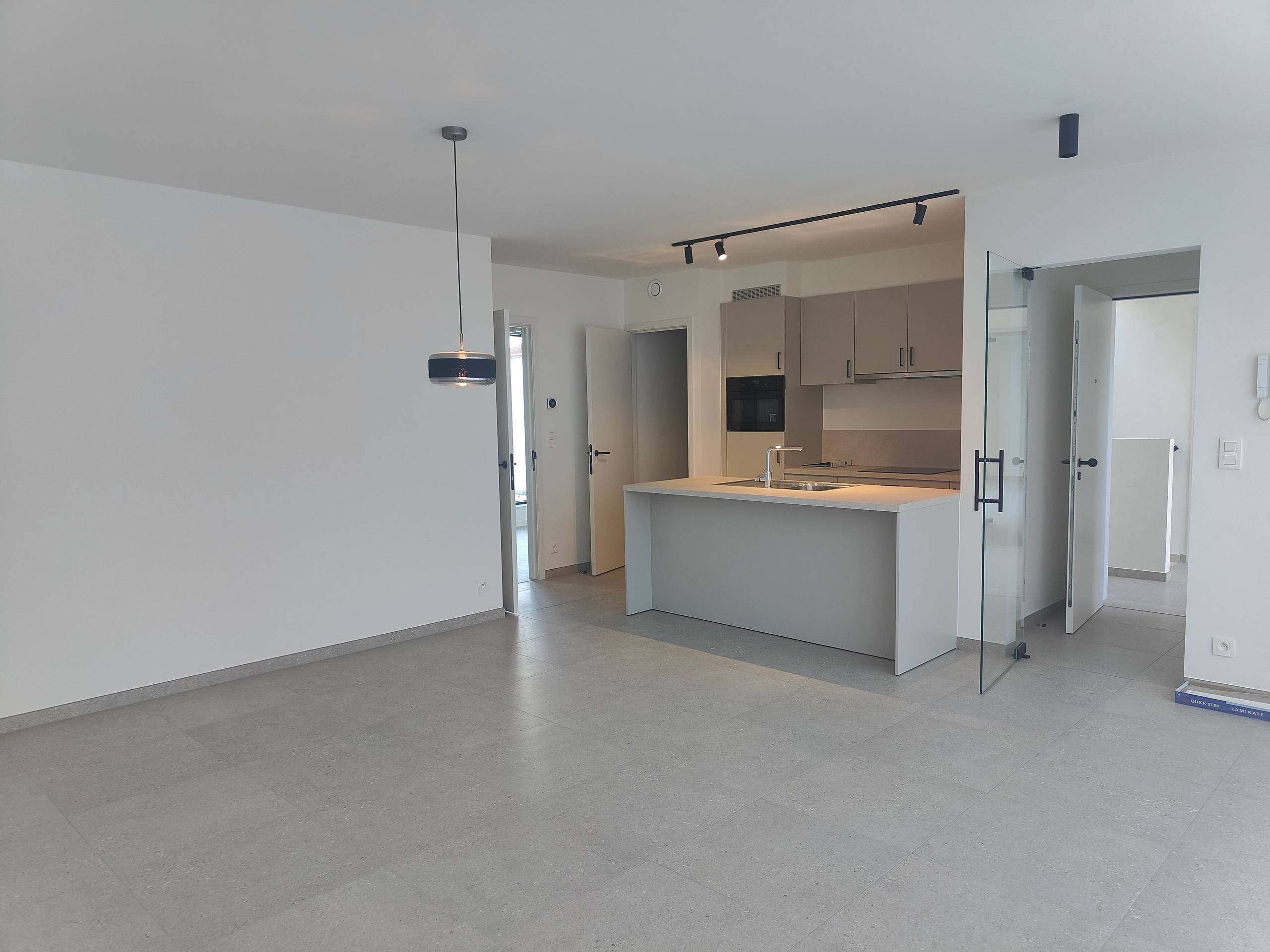Nieuwbouwappartement met 2 slaapkamer en balkon te Sint-Kruis. - foto 4