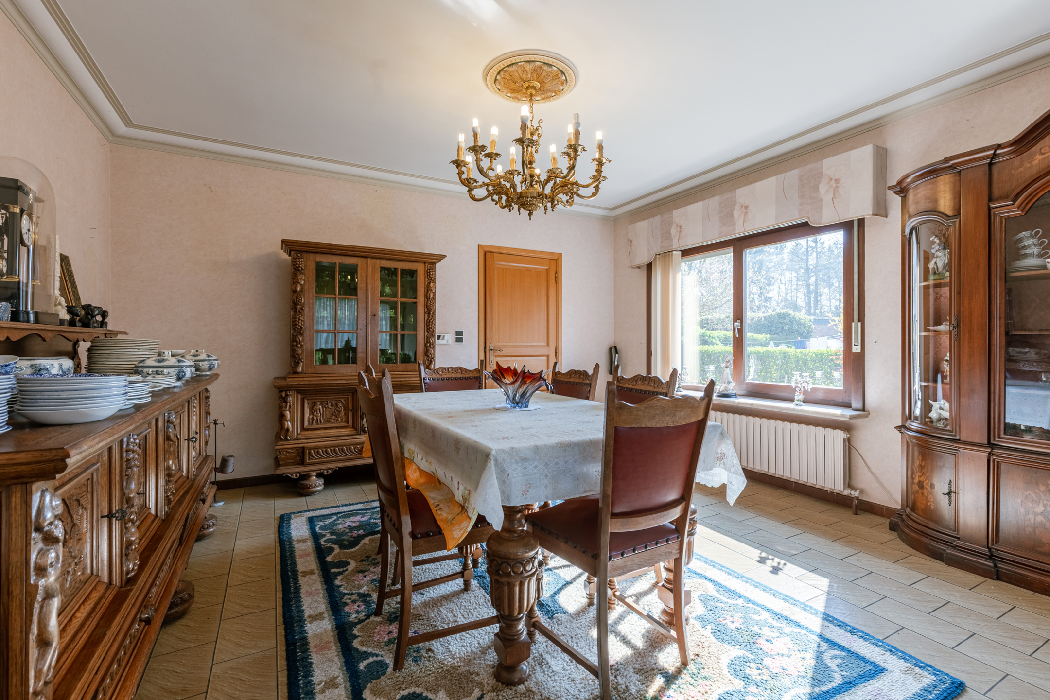 Charmante, lichtrijke woning met garage in rustige omgeving - foto 4