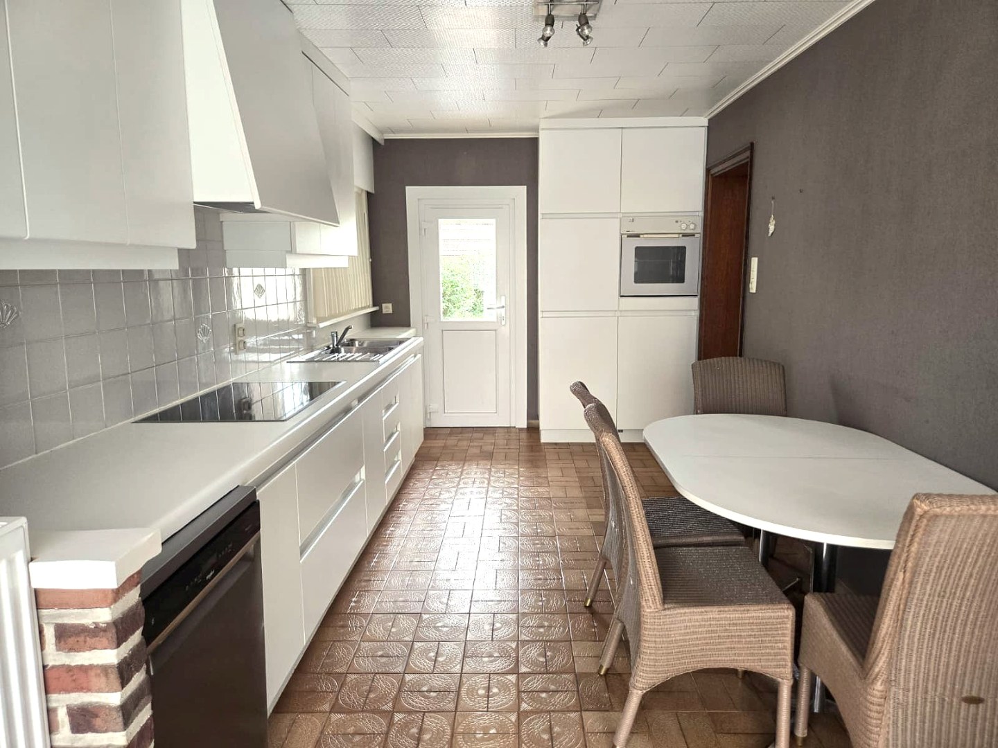 Rustig gelegen, recent gerenoveerde halfopen woning - foto 5