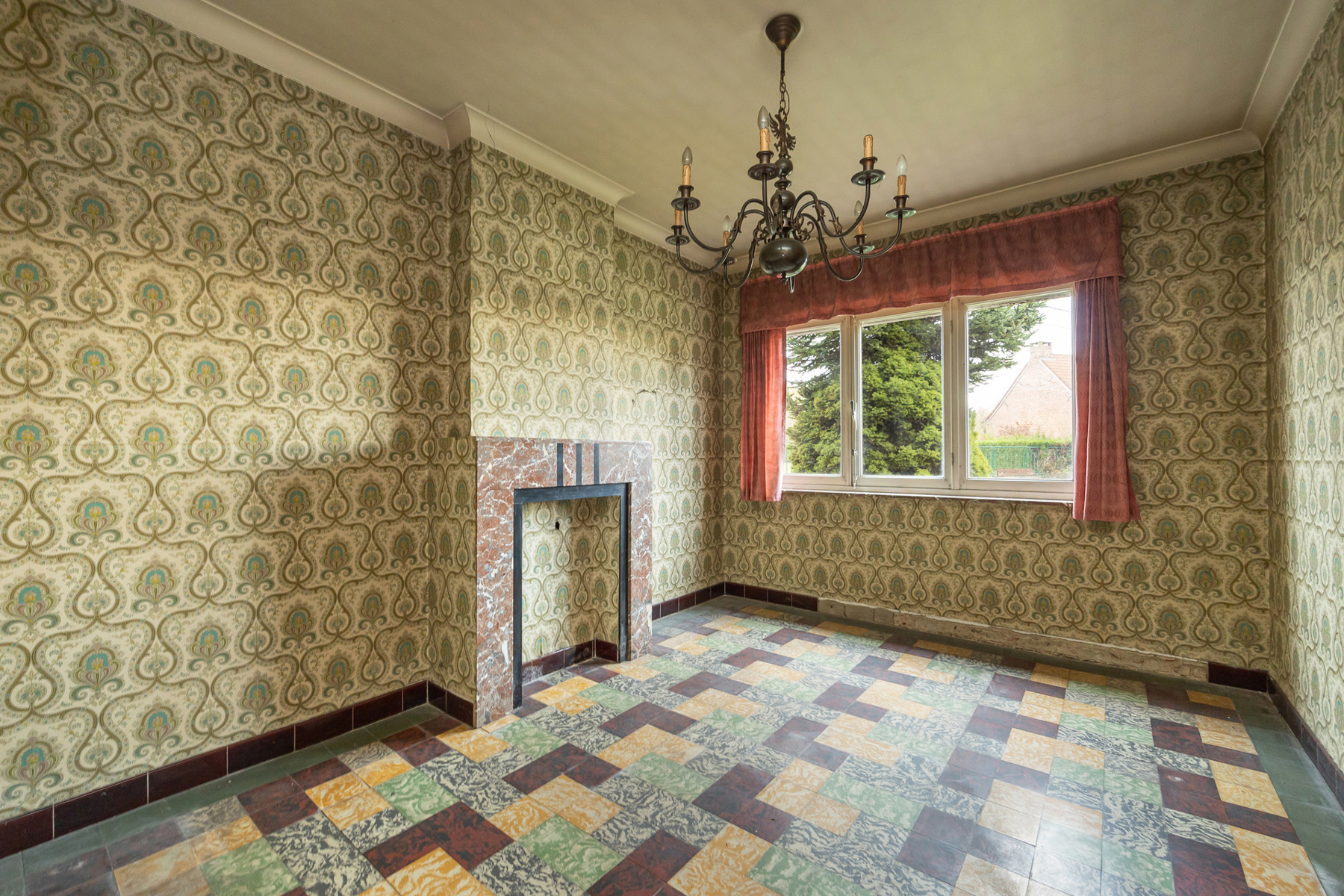 TE RENOVEREN WONING MET RUIME ZUIDWEST-TUIN OP 1900 M² - foto 5