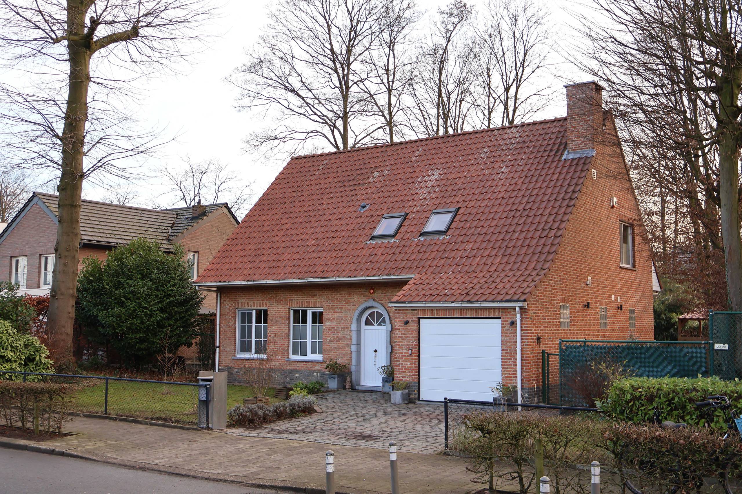 Maison à vendre à Ekeren avec 4 chambres - photo 1