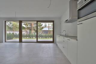 Vlakbij het centrum, het station en de fietssnelweg richting Antwerpen, stuit je op nieuwbouwproject Oscar. In deze verborgen parel is het...